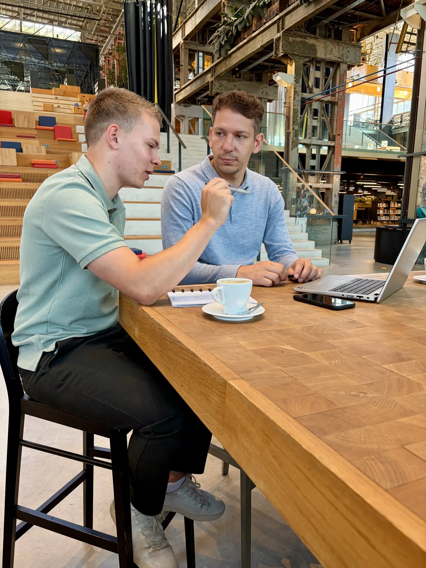 Chris Noordhoek and Dennis van der Heijden working at Datavore