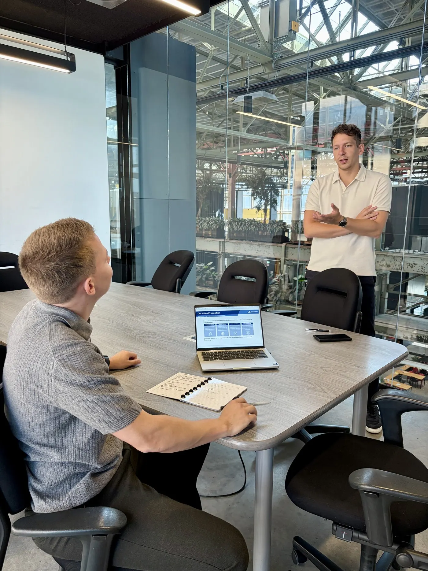 Chris Noordhoek and Dennis van der Heijden working together at Datavore